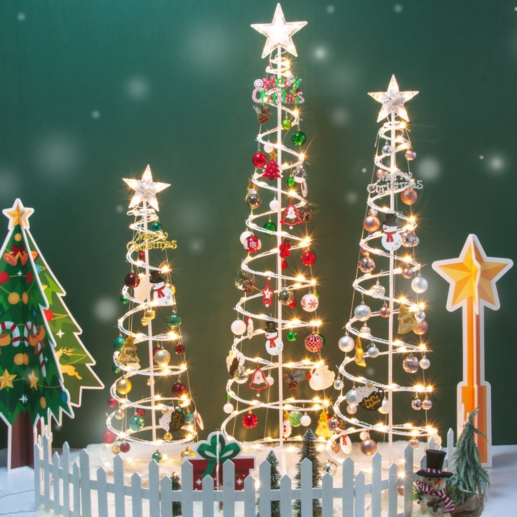 Árvore de Natal 1,80 m Iluminada com Enfeites